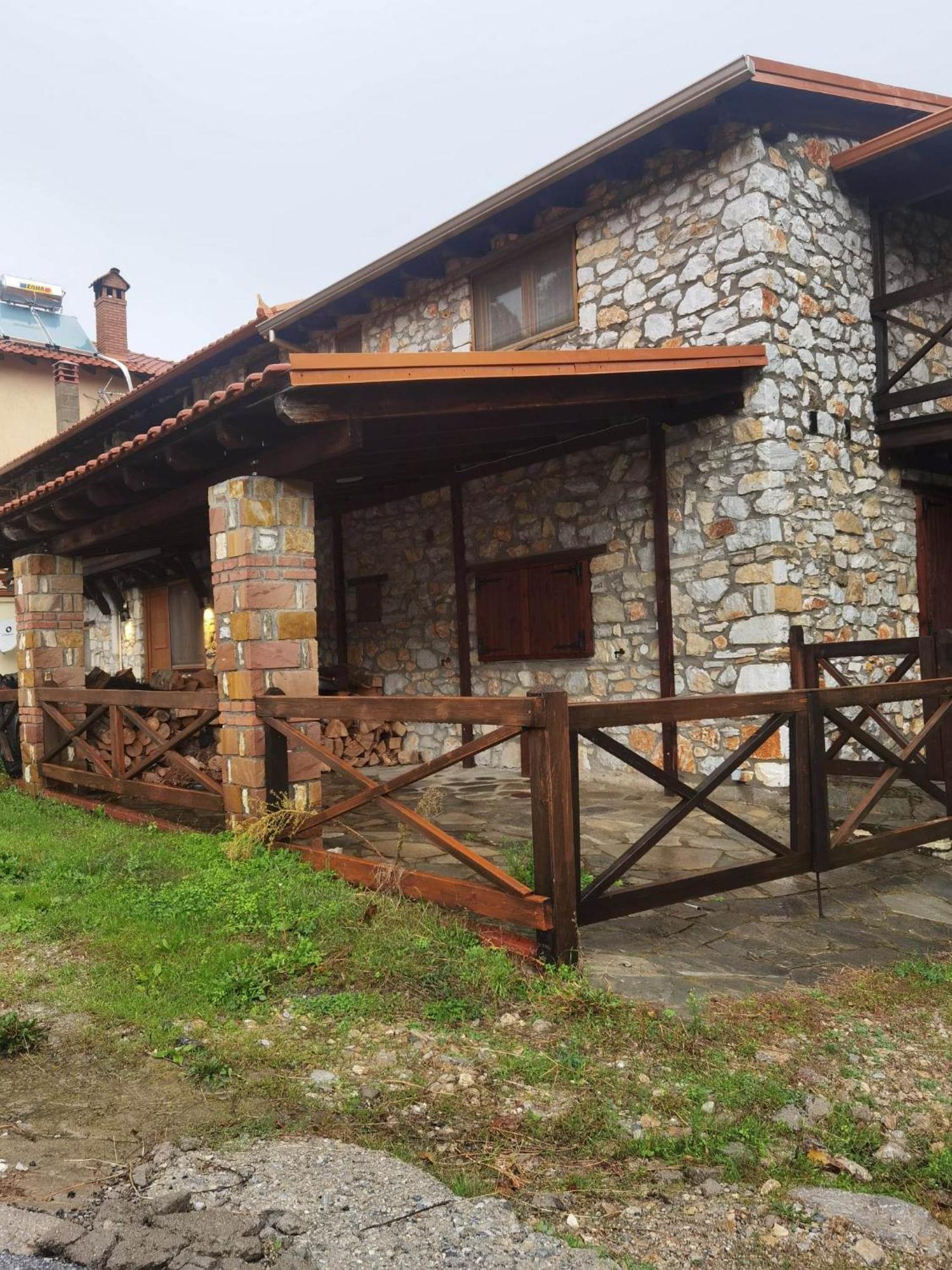 Traditional Stone Cottage In Palio Elatohori Exterior foto